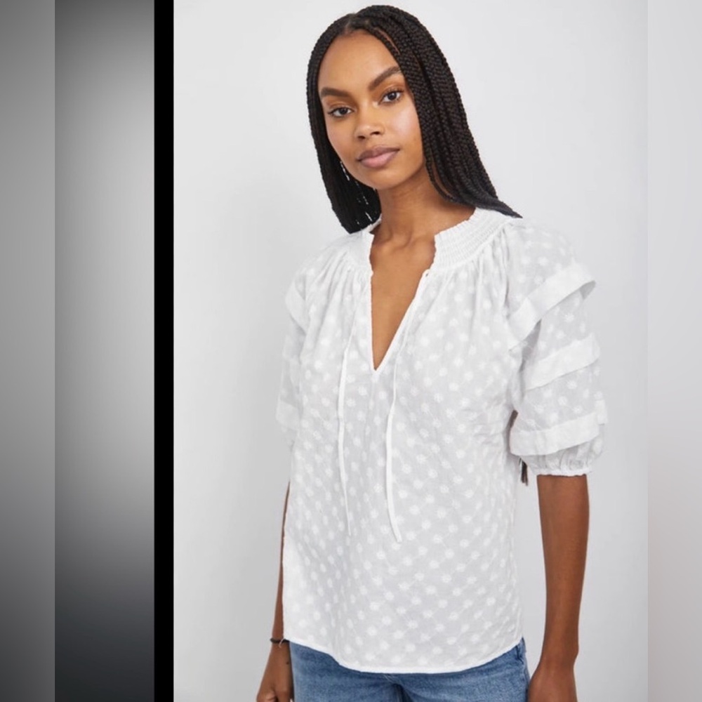 Rails White Embroidered Daisys Women's blouse